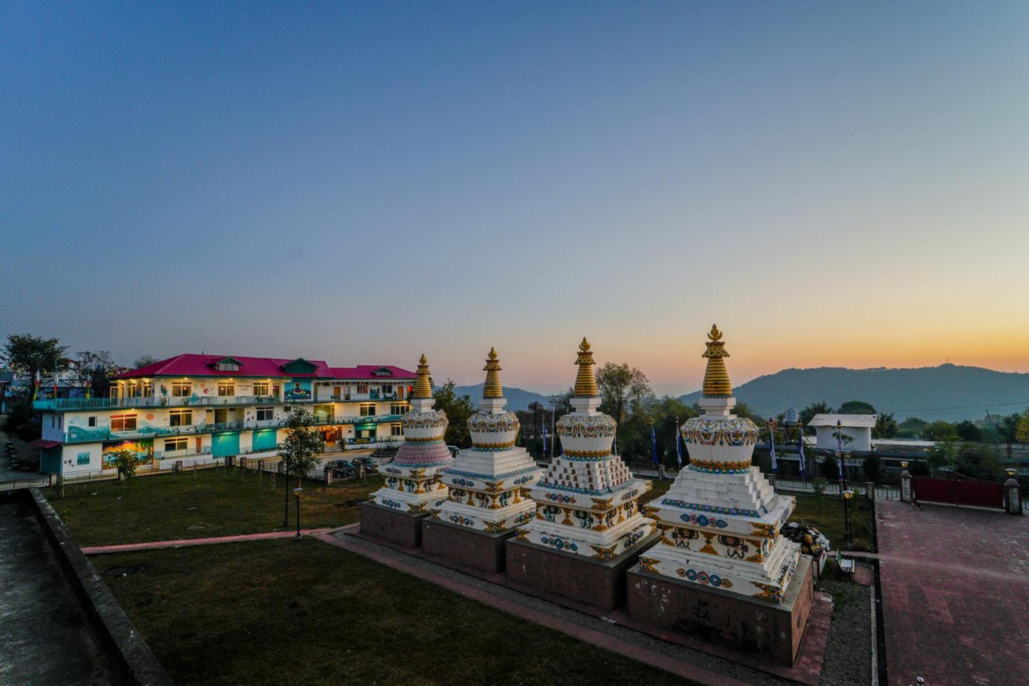Hotel Chokling Arthouse - The Treasure Of Himalayas Bīr Exterior foto