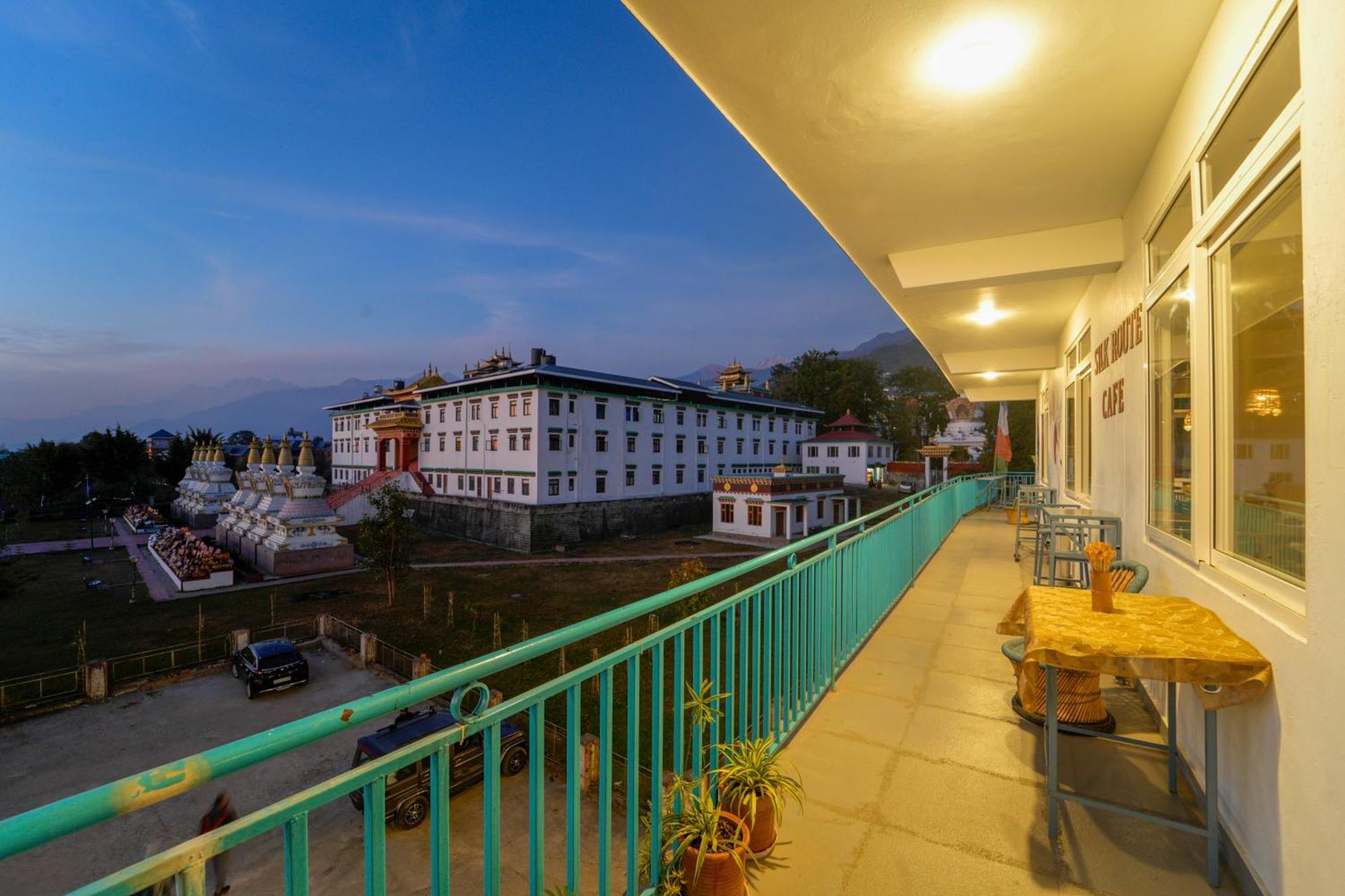 Hotel Chokling Arthouse - The Treasure Of Himalayas Bīr Exterior foto