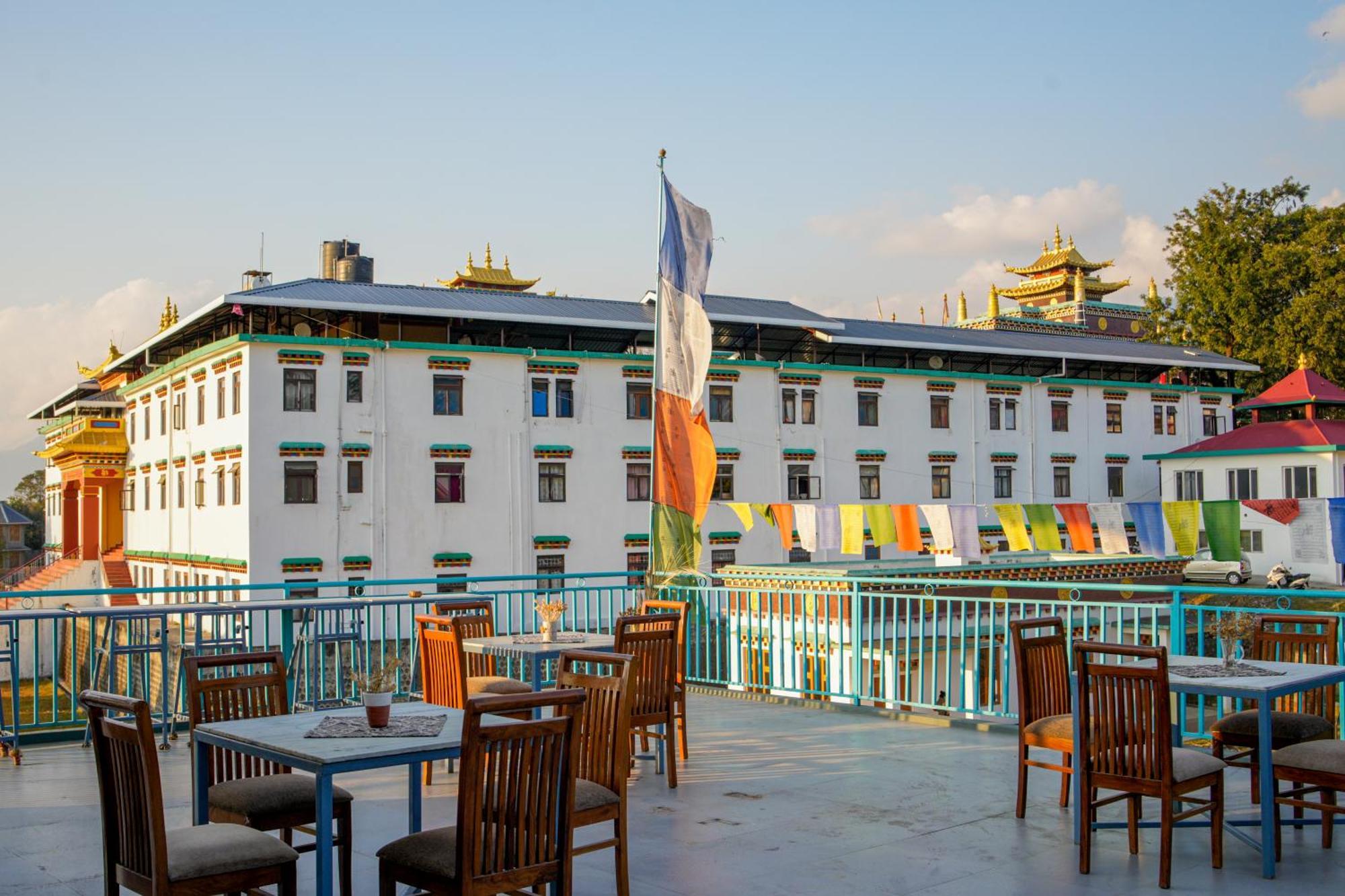 Hotel Chokling Arthouse - The Treasure Of Himalayas Bīr Exterior foto